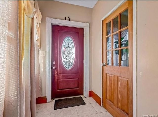 25 Edwards, Valley Stream, NY 11580