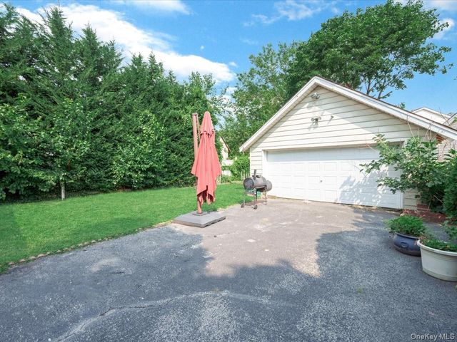 25 Edwards, Valley Stream, NY 11580