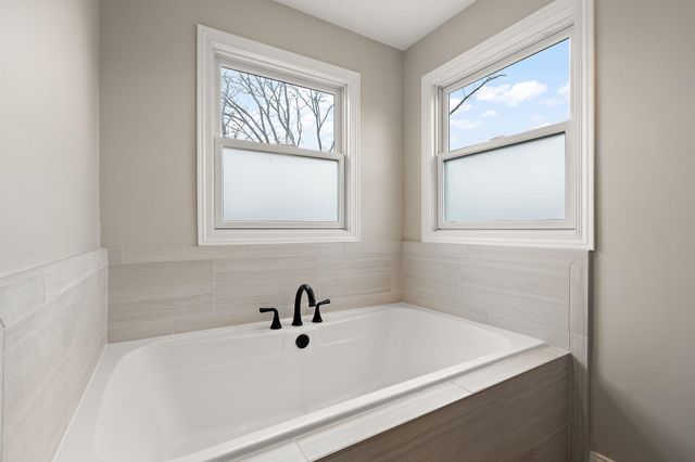 2062 Nolan Avenue, Crown Point, IN 46307