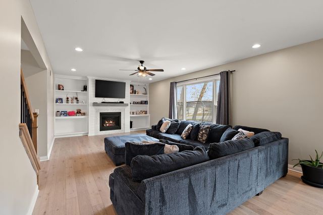 2062 Nolan Avenue, Crown Point, IN 46307