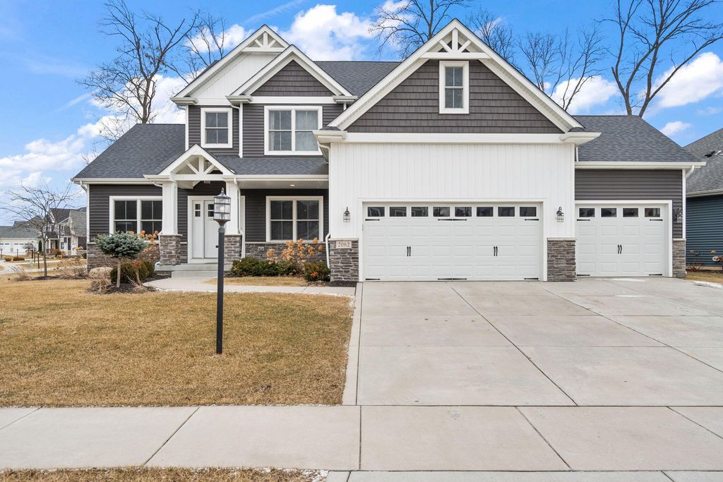 2062 Nolan Avenue, Crown Point, IN 46307