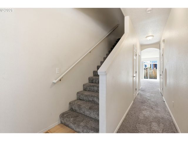 17376 Sw BILES Ln, Beaverton, OR 97003