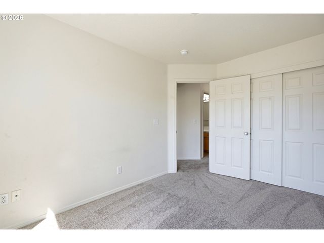 17376 Sw BILES Ln, Beaverton, OR 97003