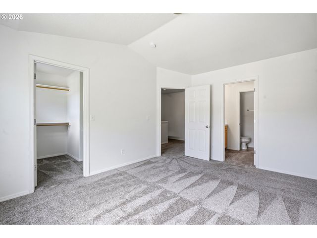 17376 Sw BILES Ln, Beaverton, OR 97003