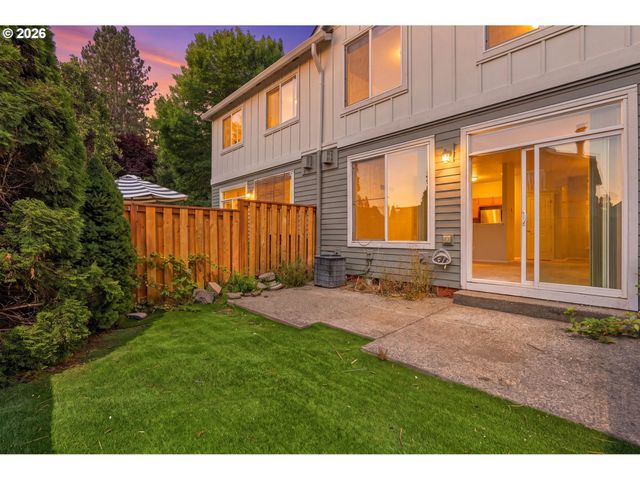 17376 Sw BILES Ln, Beaverton, OR 97003