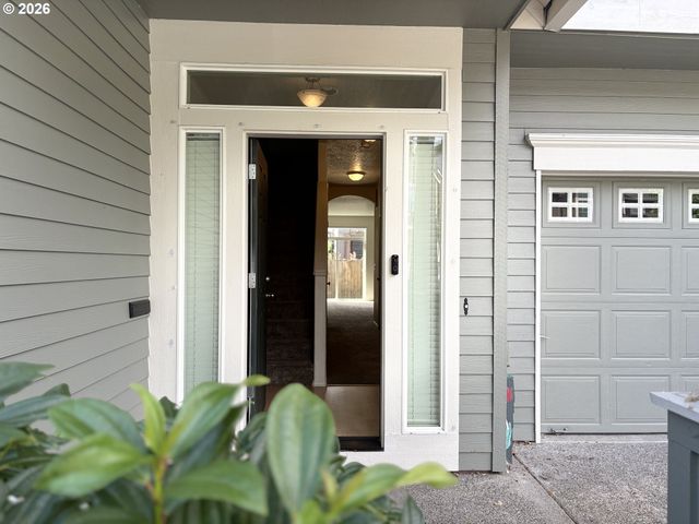 17376 Sw BILES Ln, Beaverton, OR 97003