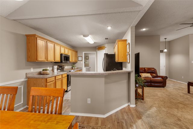 817 Amber Drive, Saginaw, TX 76179