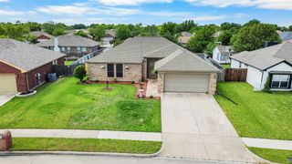 817 Amber Drive, Saginaw, TX 76179