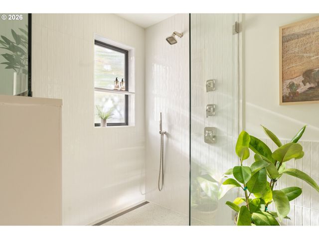 25 BECKET St, Lake Oswego, OR 97035