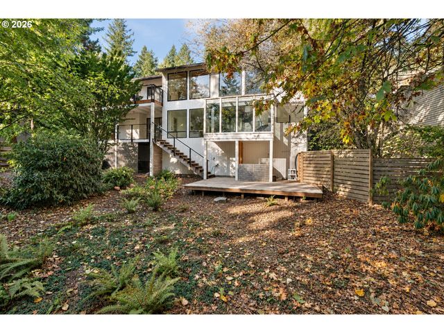 25 BECKET St, Lake Oswego, OR 97035