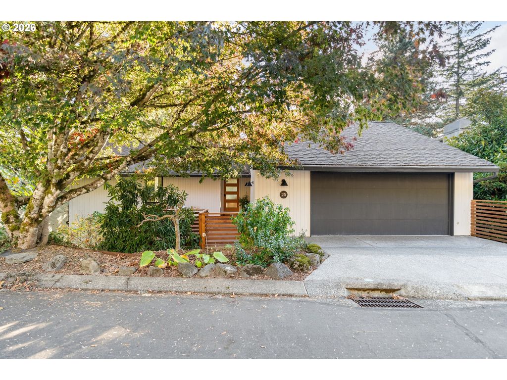25 BECKET St, Lake Oswego, OR 97035