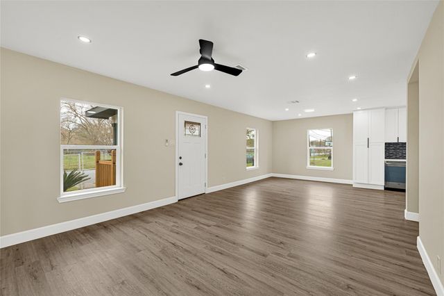 1912 Maryland Street, Baytown, TX 77520