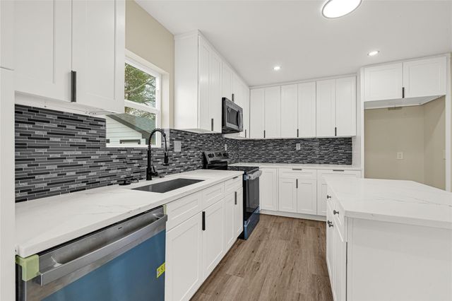 1912 Maryland Street, Baytown, TX 77520