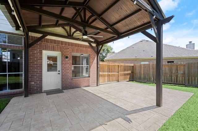 11911 N Brenton Knoll Court, Tomball, TX 77375