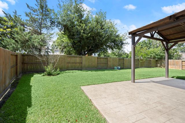 11911 N Brenton Knoll Court, Tomball, TX 77375