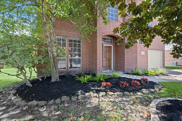 11911 N Brenton Knoll Court, Tomball, TX 77375