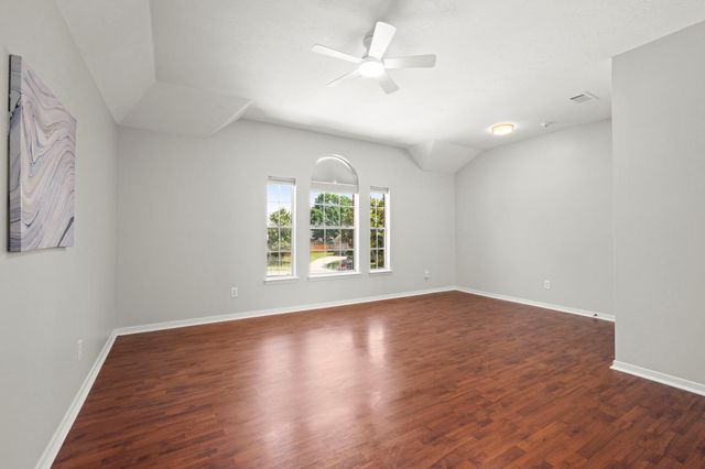 11911 N Brenton Knoll Court, Tomball, TX 77375