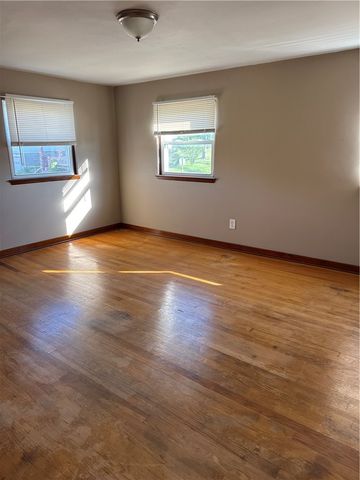 1010 Elmwood St, Port Vue, PA 15133