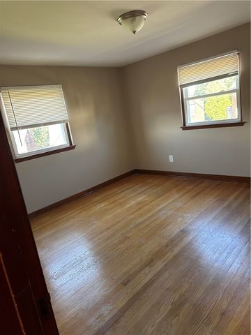1010 Elmwood St, Port Vue, PA 15133