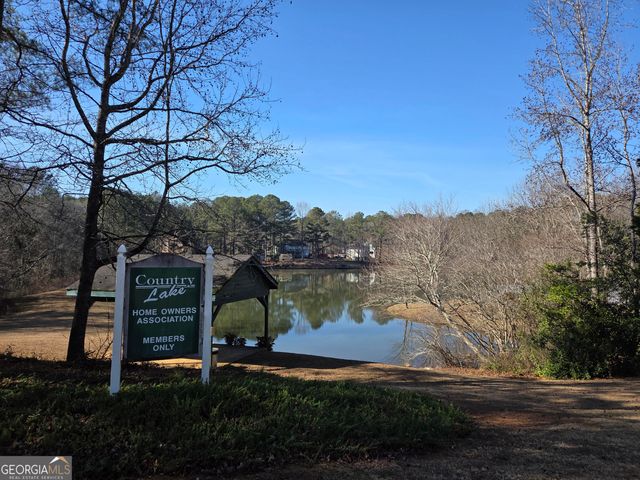 328 Country Lake Drive, Mcdonough, GA 30252