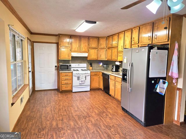 328 Country Lake Drive, Mcdonough, GA 30252