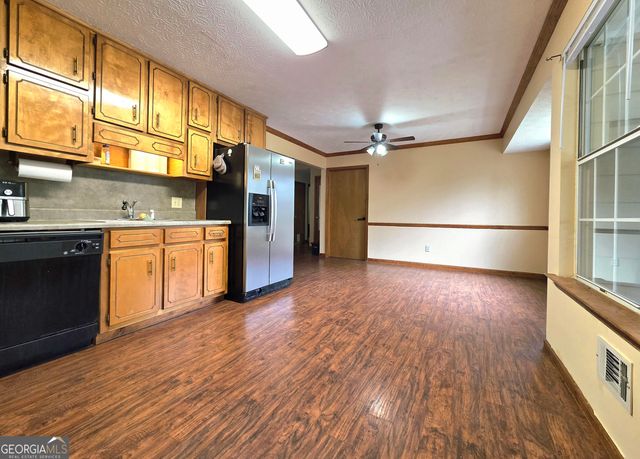 328 Country Lake Drive, Mcdonough, GA 30252