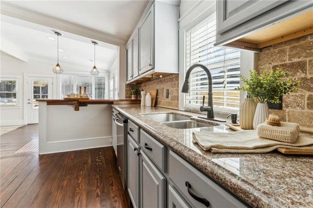 83 Hogue NE Street, Atlanta, GA 30312