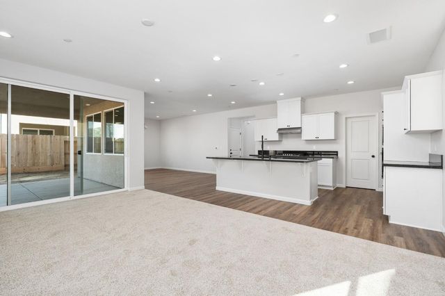 1266 Talus Way S, Madera, CA 93636