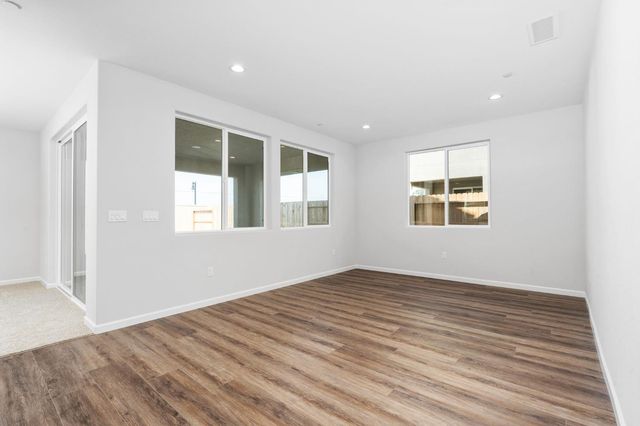 1266 Talus Way S, Madera, CA 93636