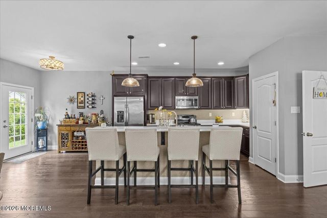 9 Mason Drive, Jackson, NJ 08527