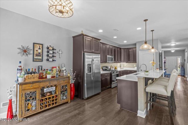 9 Mason Drive, Jackson, NJ 08527