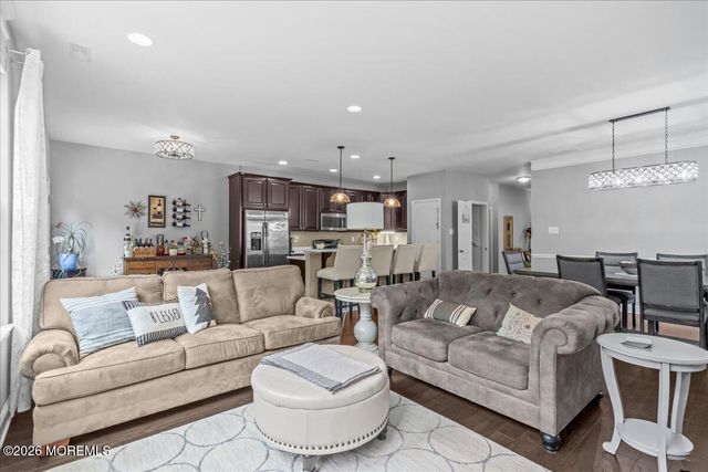 9 Mason Drive, Jackson, NJ 08527