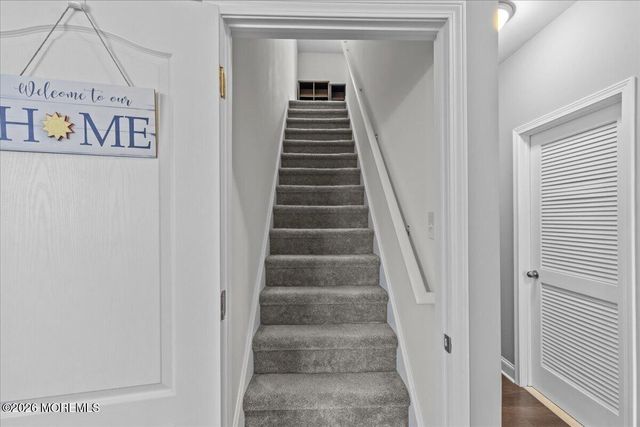 9 Mason Drive, Jackson, NJ 08527