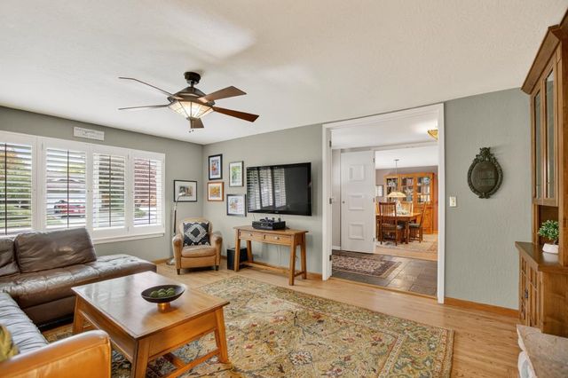 4849 Cameron Ranch Dr, Carmichael, CA 95608