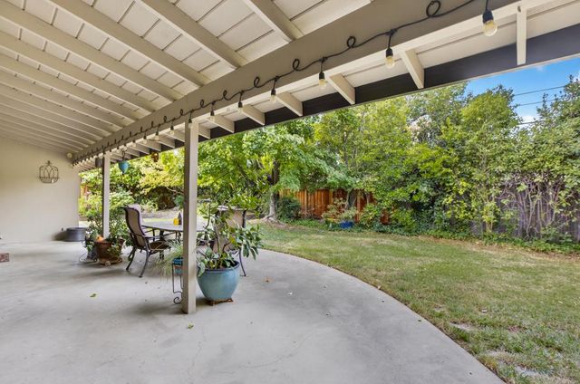 4849 Cameron Ranch Dr, Carmichael, CA 95608