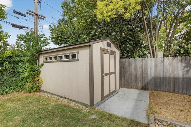 4849 Cameron Ranch Dr, Carmichael, CA 95608