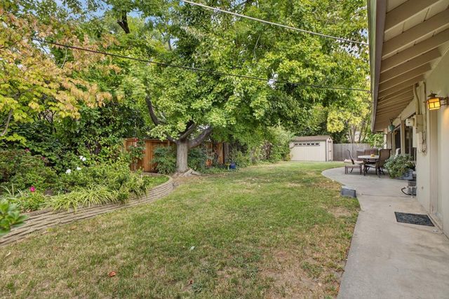 4849 Cameron Ranch Dr, Carmichael, CA 95608