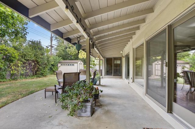 4849 Cameron Ranch Dr, Carmichael, CA 95608