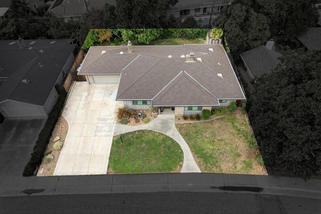 4849 Cameron Ranch Dr, Carmichael, CA 95608