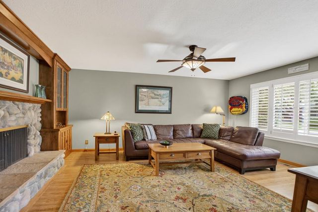 4849 Cameron Ranch Dr, Carmichael, CA 95608