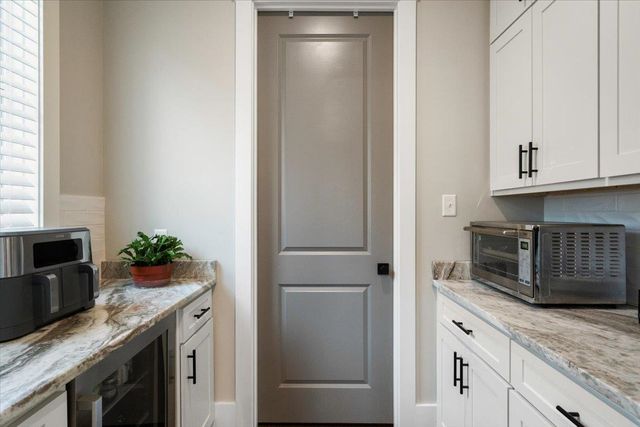 2090 GREENBRIER LAKES BLVD, Piperton, TN 38017