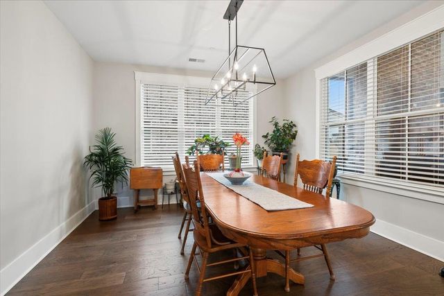 2090 GREENBRIER LAKES BLVD, Piperton, TN 38017