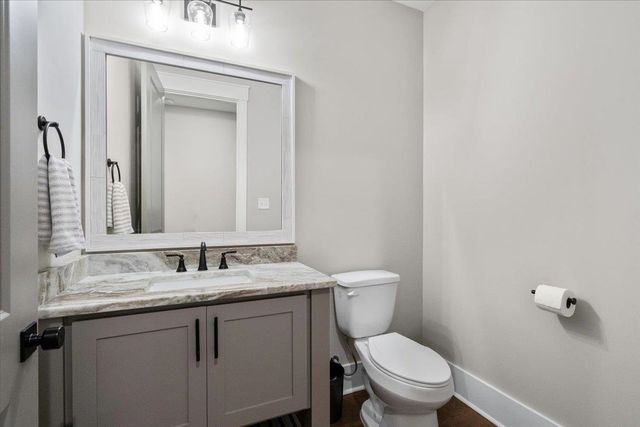 2090 GREENBRIER LAKES BLVD, Piperton, TN 38017