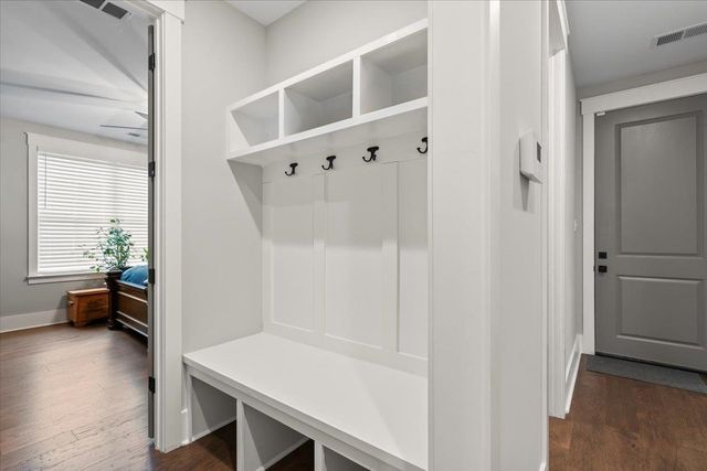 2090 GREENBRIER LAKES BLVD, Piperton, TN 38017