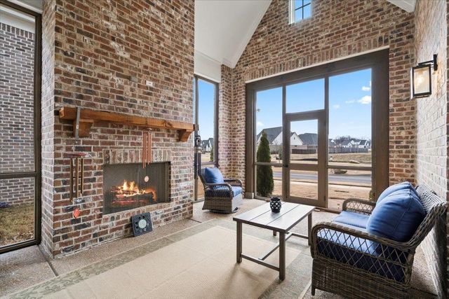 2090 GREENBRIER LAKES BLVD, Piperton, TN 38017