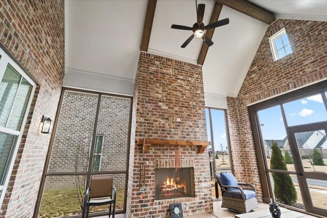 2090 GREENBRIER LAKES BLVD, Piperton, TN 38017