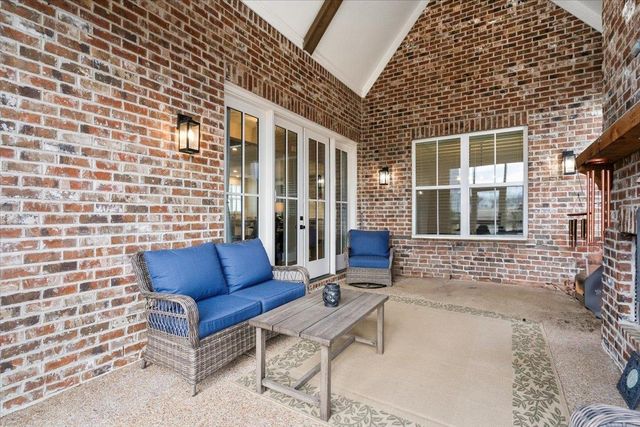 2090 GREENBRIER LAKES BLVD, Piperton, TN 38017