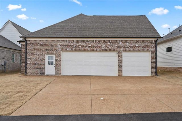 2090 GREENBRIER LAKES BLVD, Piperton, TN 38017