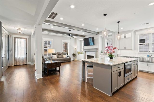 2090 GREENBRIER LAKES BLVD, Piperton, TN 38017