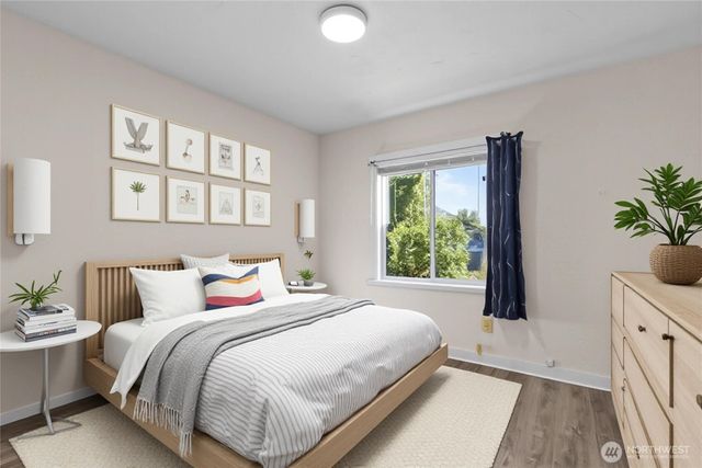 916 Pleasant Avenue, Bremerton, WA 98337